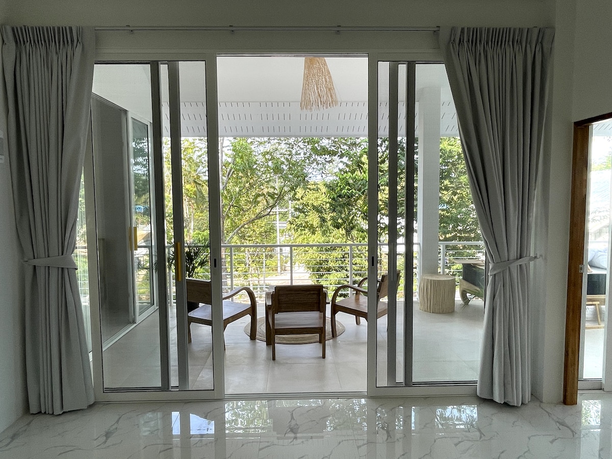 Villa 1 photograph 7