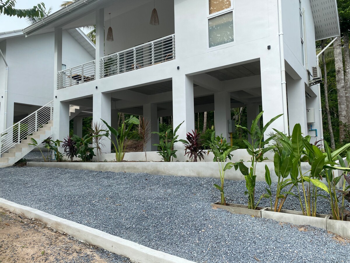 Villa 1 photograph 15