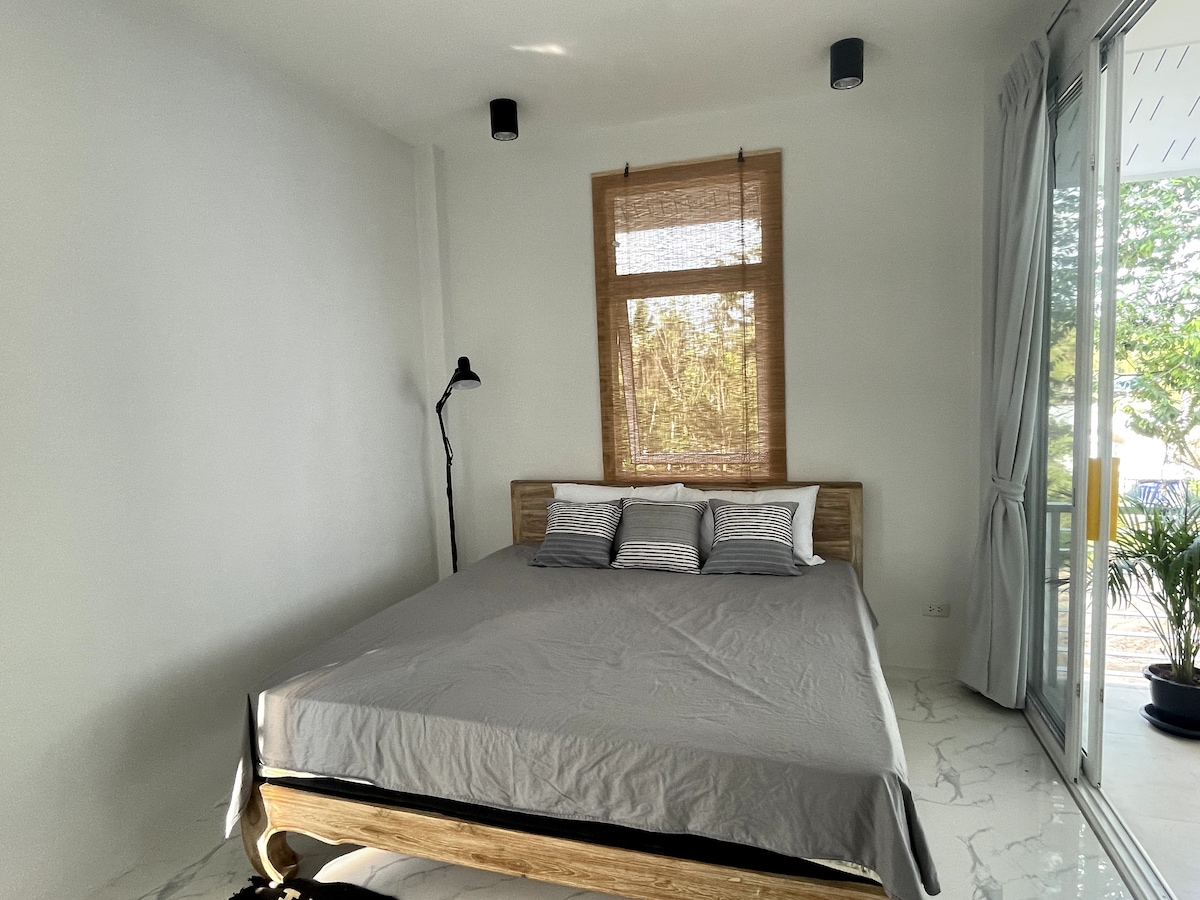 Villa 2 photograph 3