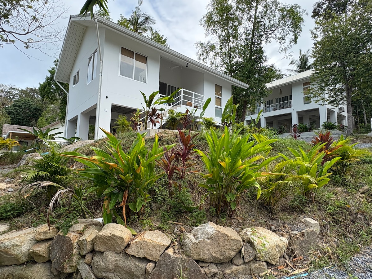 Villa 5 photograph 8